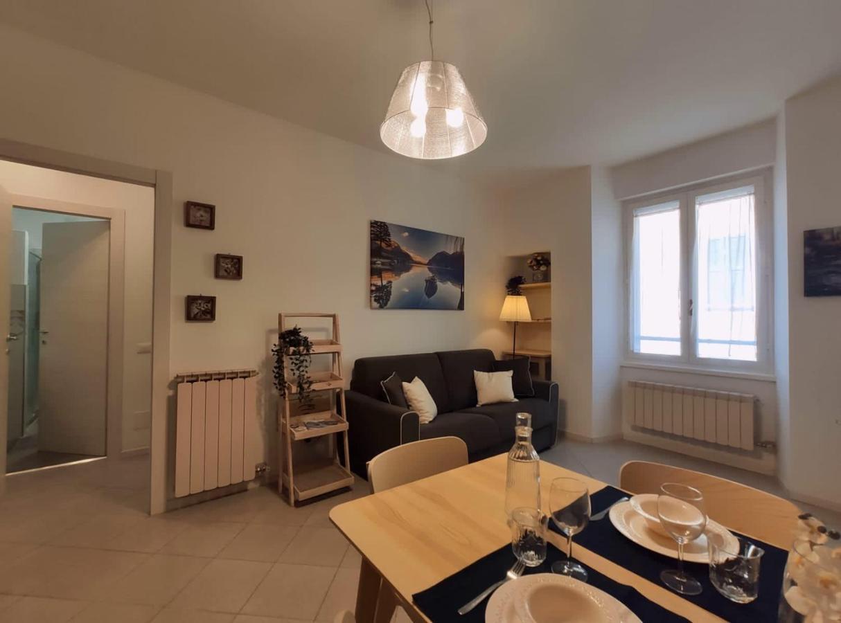 La Casina Al Lago Mandello del Lario Esterno foto